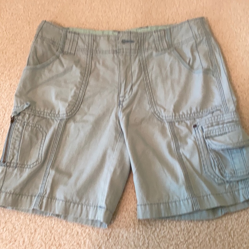 Eddie Bauer women’s cargo shorts